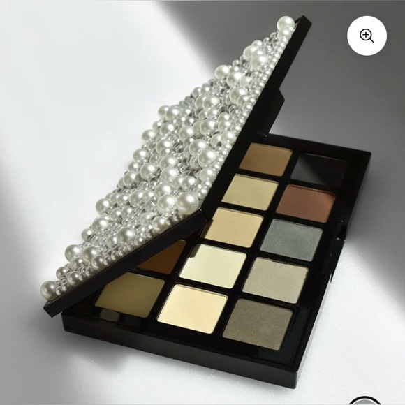 JASON WU Pearl Darling Eyeshadow Palette - Picture 3 of 6